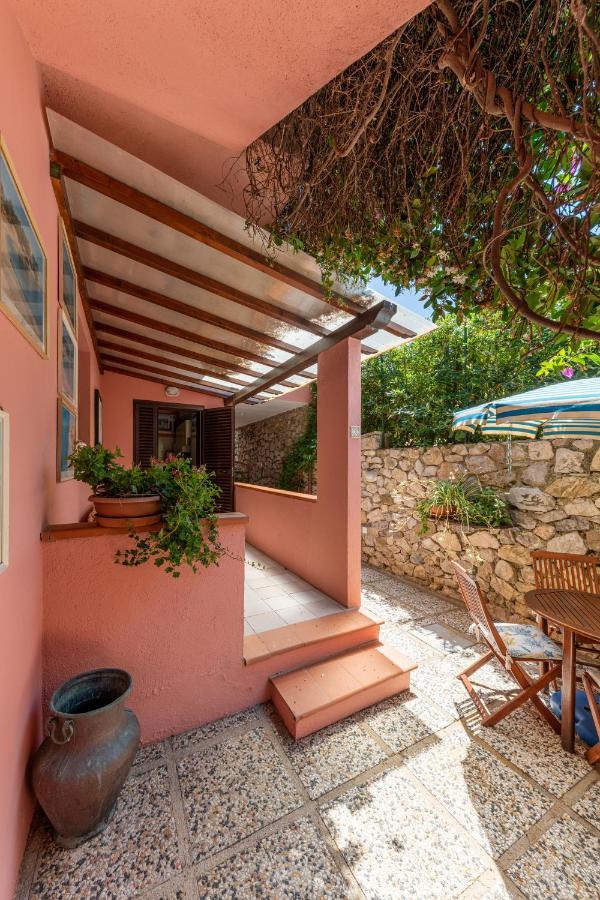 קאפוליברי Elbaloves Appartaments Villa מראה חיצוני תמונה