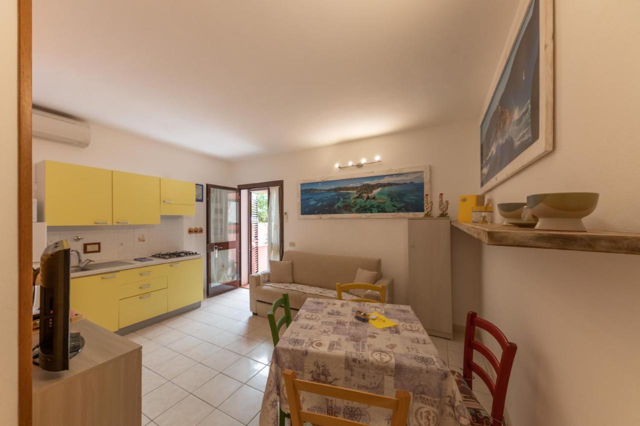 קאפוליברי Elbaloves Appartaments Villa מראה חיצוני תמונה