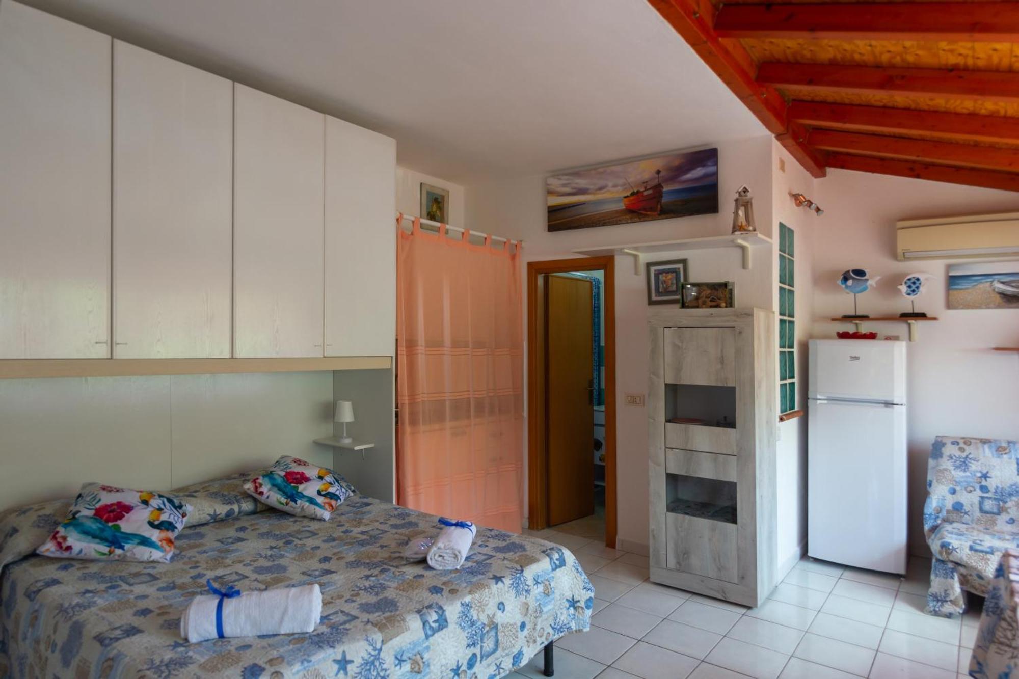 קאפוליברי Elbaloves Appartaments Villa חדר תמונה