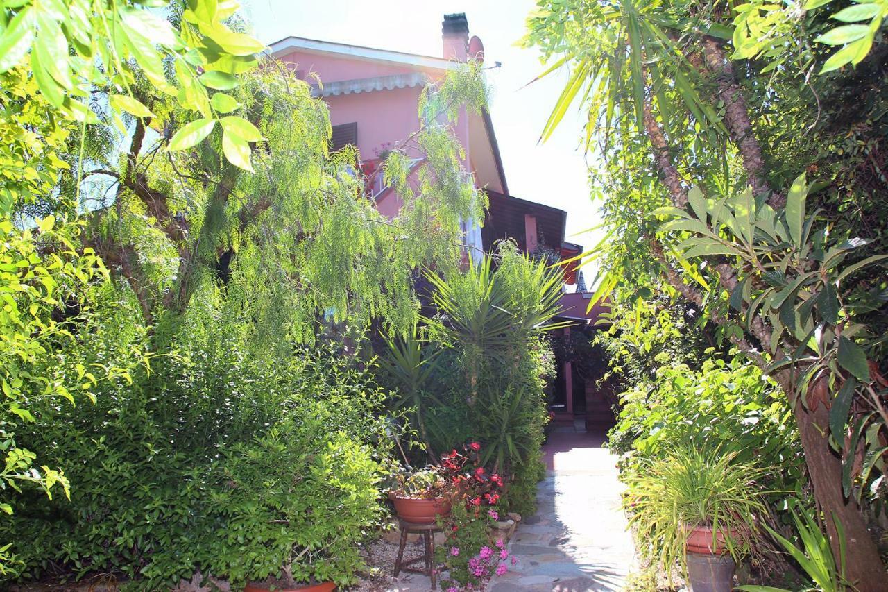 קאפוליברי Elbaloves Appartaments Villa מראה חיצוני תמונה