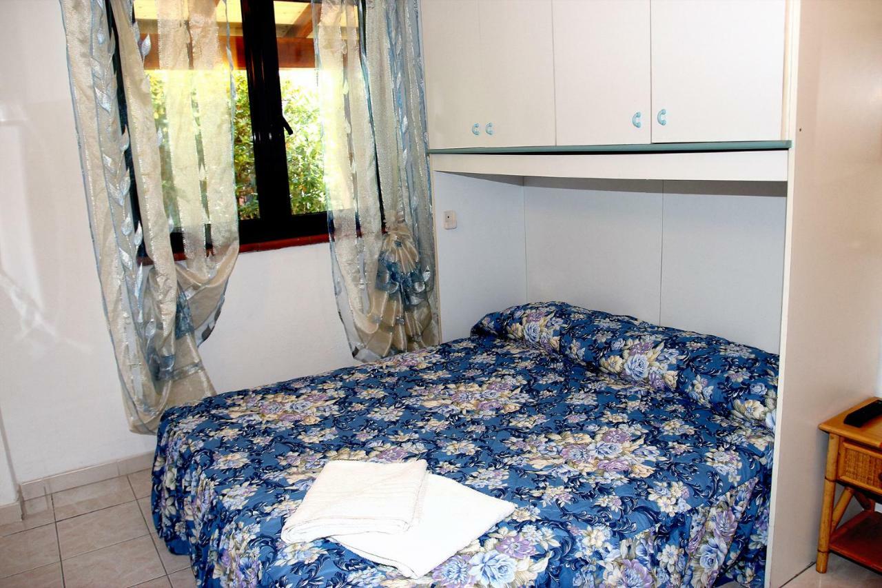 קאפוליברי Elbaloves Appartaments Villa מראה חיצוני תמונה