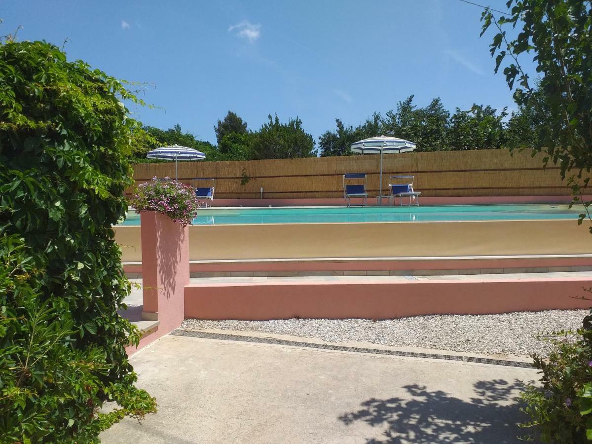 קאפוליברי Elbaloves Appartaments Villa מראה חיצוני תמונה